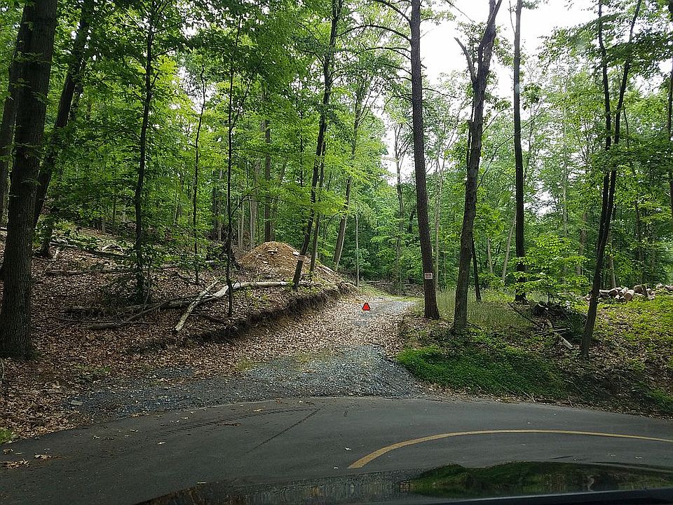 2nd image of Fancy Hill Rd