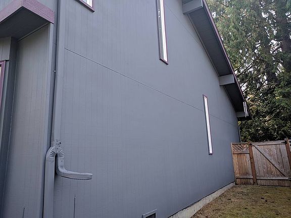 3rd image of 10540 23rd Ave NE