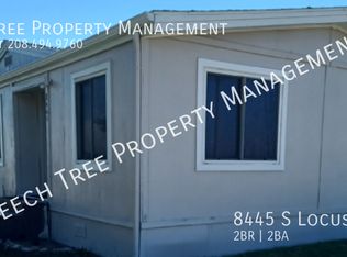 8445 S Locust Grove Rd, Meridian, ID 83642