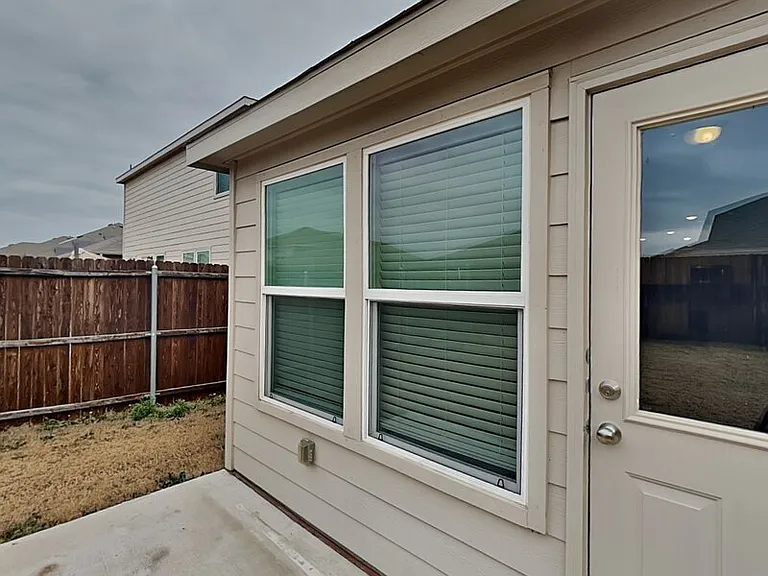 16009 Rein Ave — Photo 17