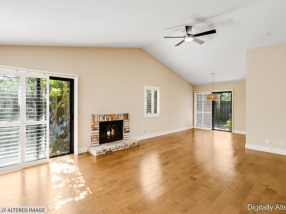 3rd image of 528 Laurel Court