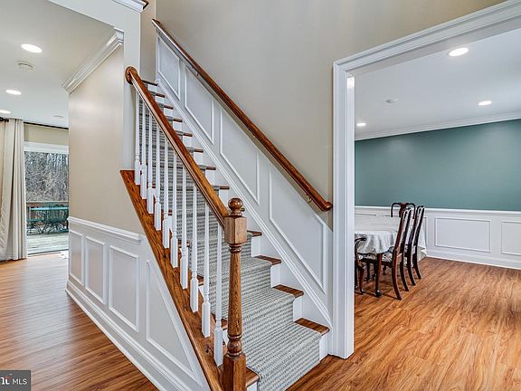 3rd image of 3715 Elberta Ln