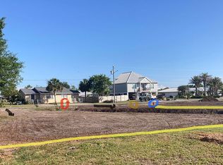 413 7th St, Mexico Beach, FL 32456