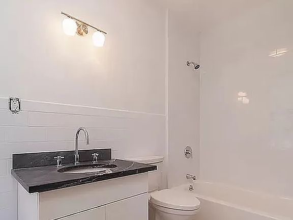 4th image of 249 E Houston St #2F