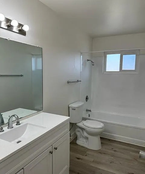 The Palms Apartments — Photo 52
