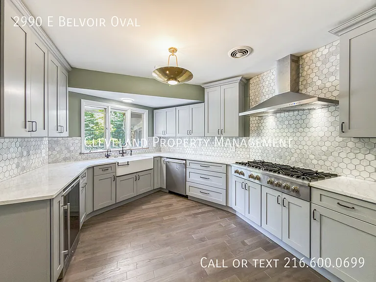 2990 E Belvoir Oval — Photo 4