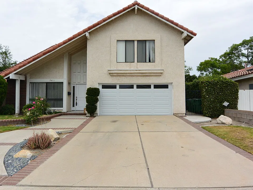 3411 Pecan St