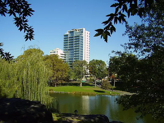 Rented by Alexander Hidalgo, Inc. | media 36