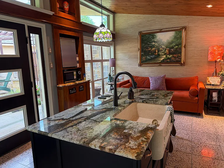 2453 Bottoms East Rd — Photo 40