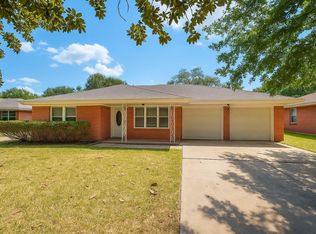 4053 Silverwood Dr, Houston, TX 77025