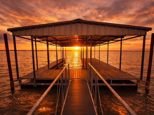 318 Dogie Trl, Oak Pt, TX 75068