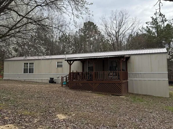 75 J McCollum Ln, Lexington, TN 38351