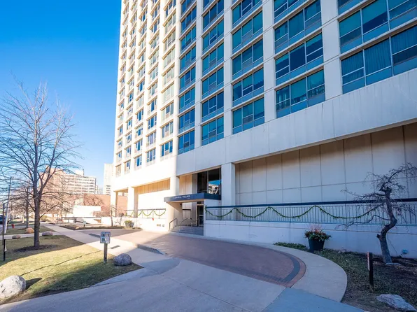 5201 S Cornell Ave APT 4B, Chicago, IL 60615