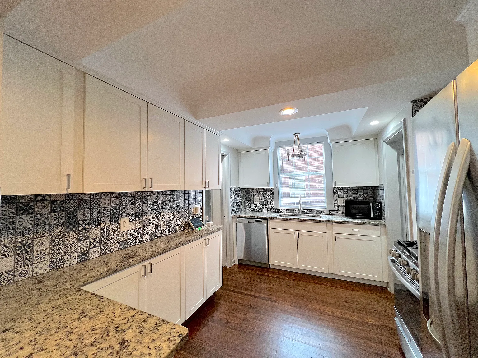 4411 Devonshire Rd — Photo 1