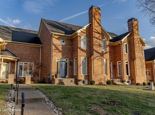 7934 Grenoble Ln, Prospect, KY 40059