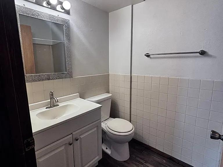 440 W Calumet St — Photo 3