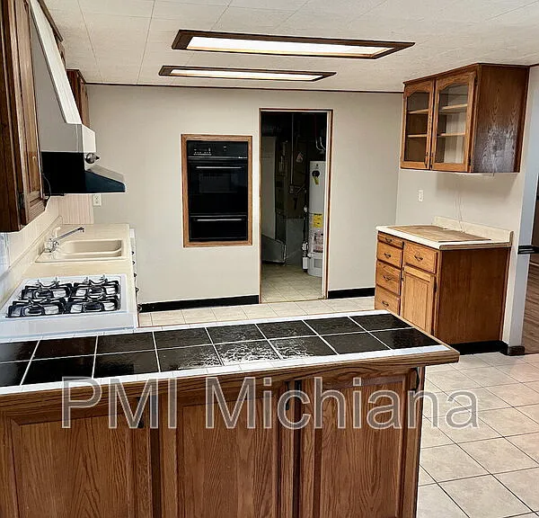 2405 Woodmont Dr — Photo 5