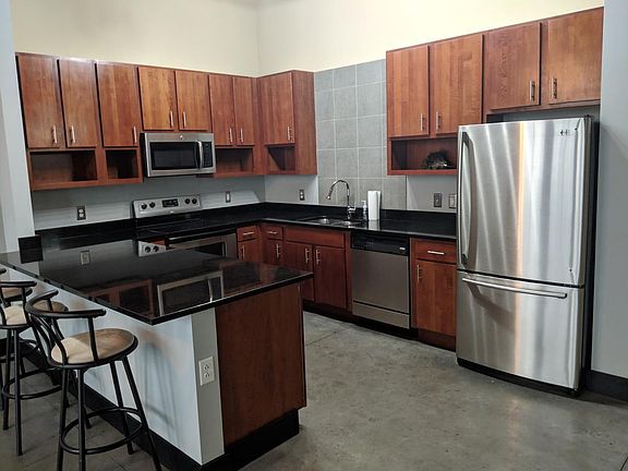 4th image of 1114 Lucas Ave Unit 513