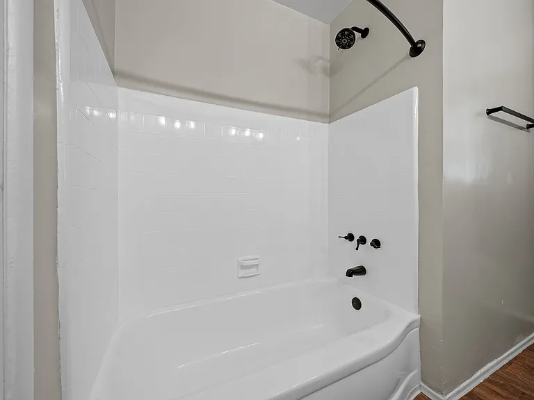 Bathtub