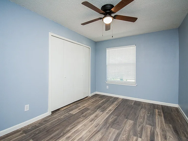 16419 N Bend Dr — Photo 25