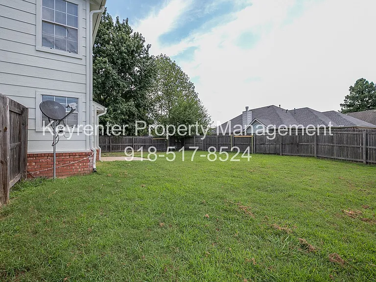 9504 E 99th Pl — Photo 42