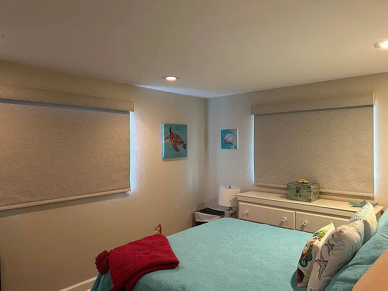 Upstairs bedroom #2 (King Bed)