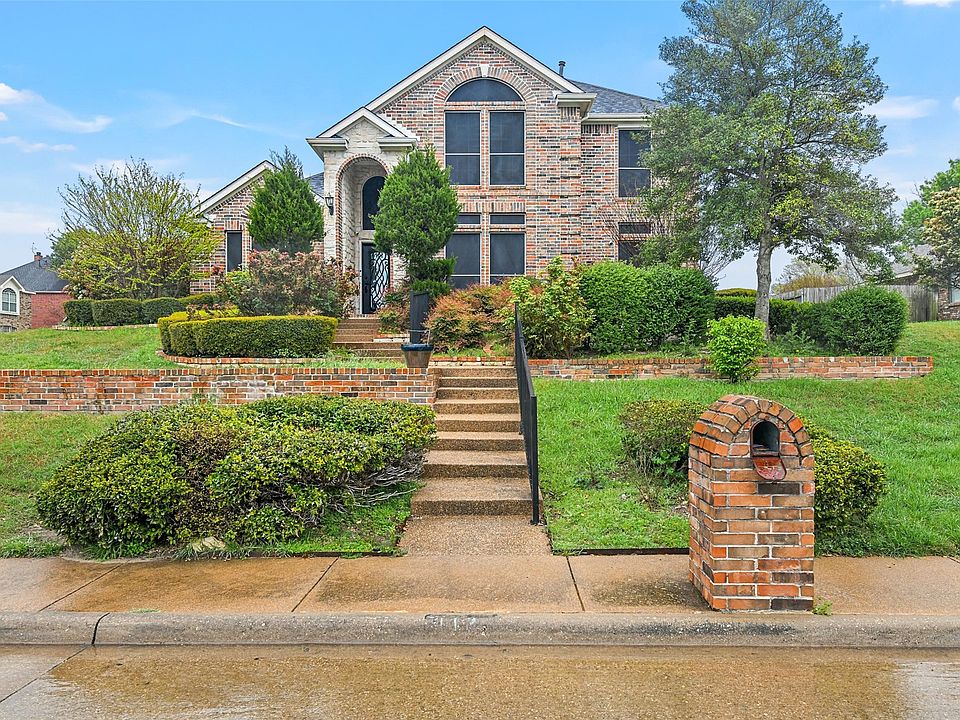 1st image of 112 S Laurel Springs Dr