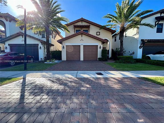 5th image of 8760 NW 103rd Ave