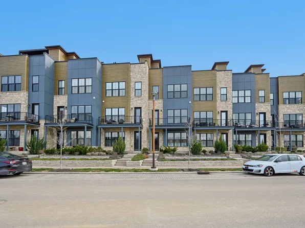 2290 Quarry Trails Dr, Columbus, OH 43228