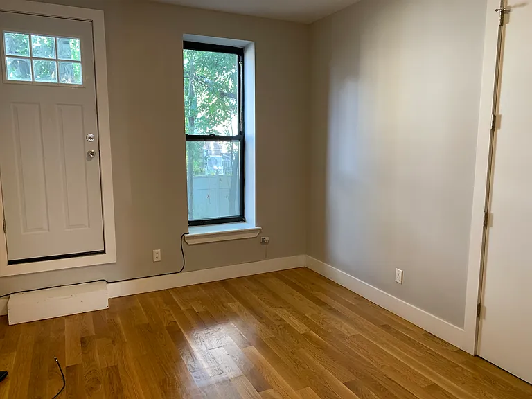 69 Grand Ave #1L — Photo 5