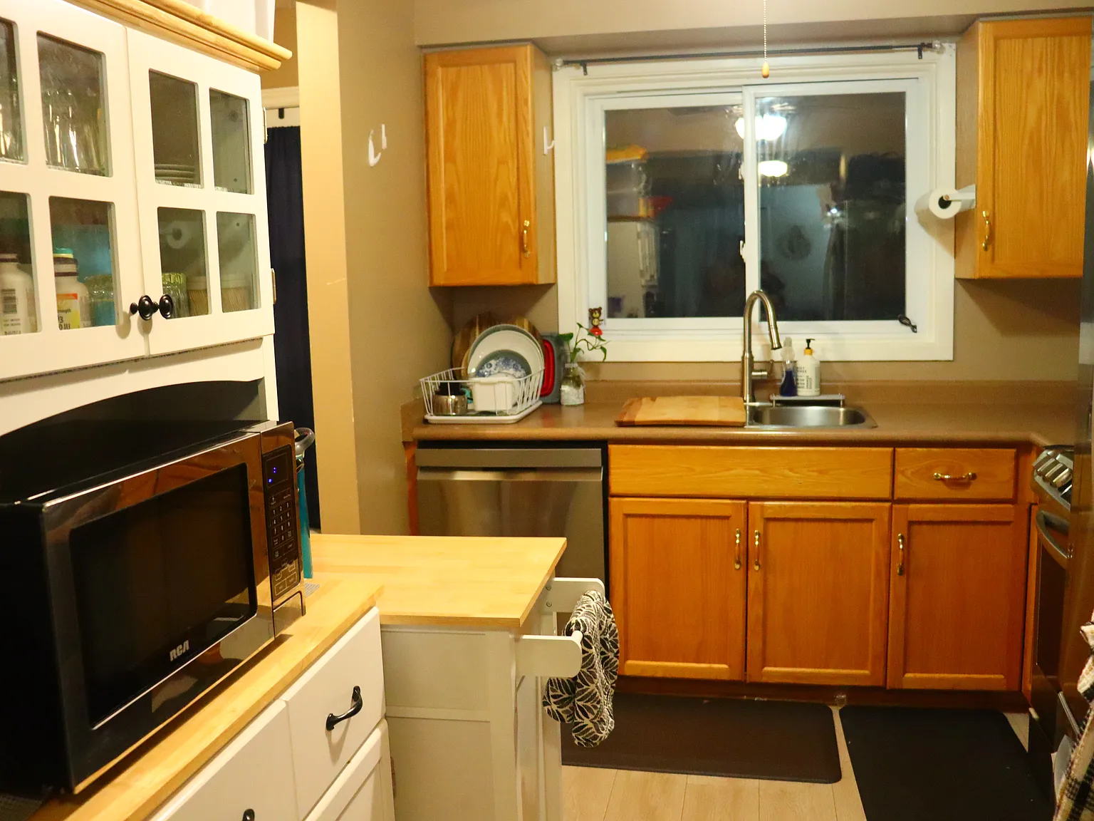 1057 Nellis St — Photo 4