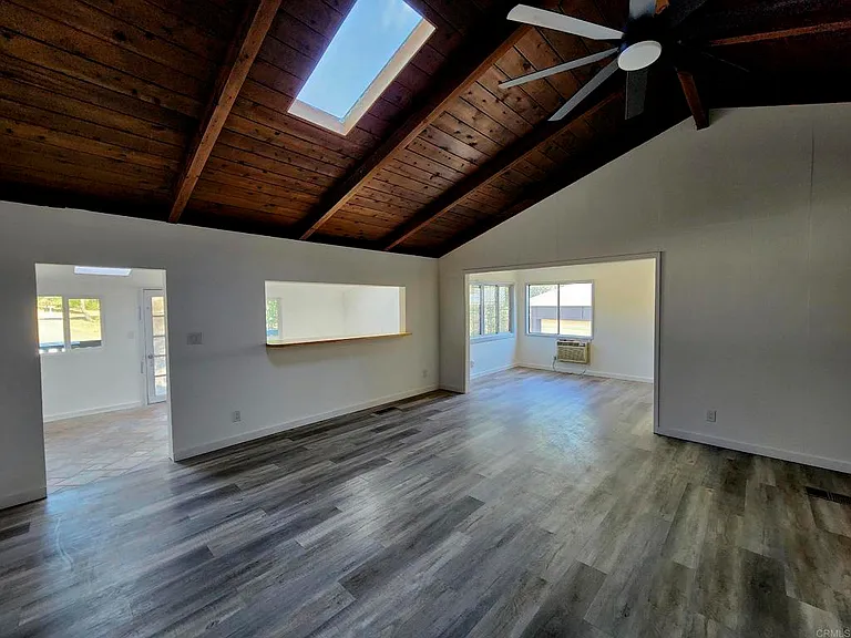 1008 Manzanita Dr — Photo 9