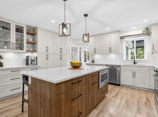 12409 233a St, Maple Ridge, BC V2X0N1