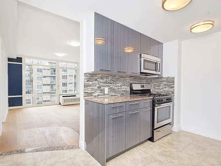 3440 Guider Ave #2E — Photo 17