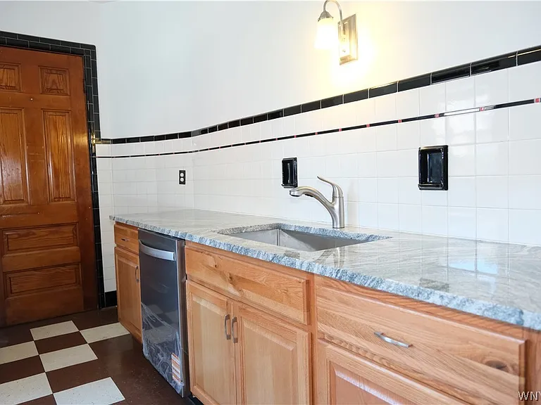753 Lafayette Ave #UPPER — Photo 14