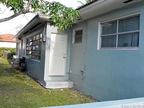 3rd image of 10 NW 88th St