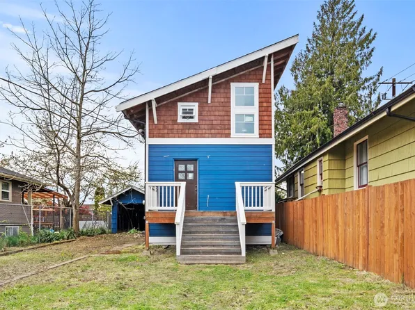 7007 48th Avenue S, Seattle, WA 98118