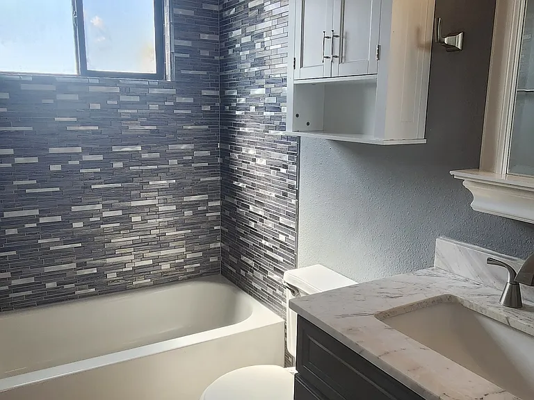 1857 Clearwater Loop NE — Photo 16