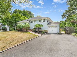 106 Cambridge Rd, Westfield, NJ 07090