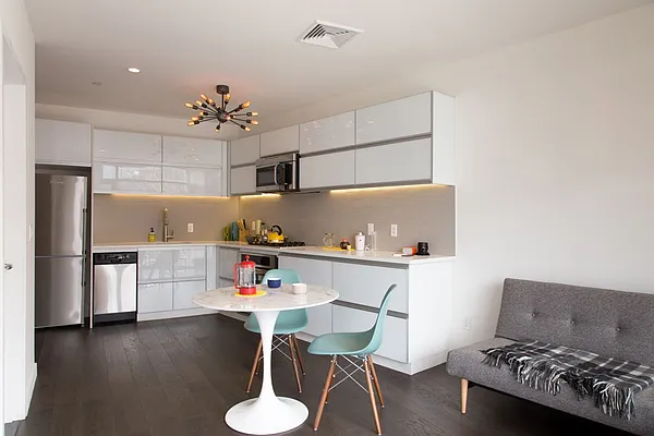 Rented by Compass | media 29