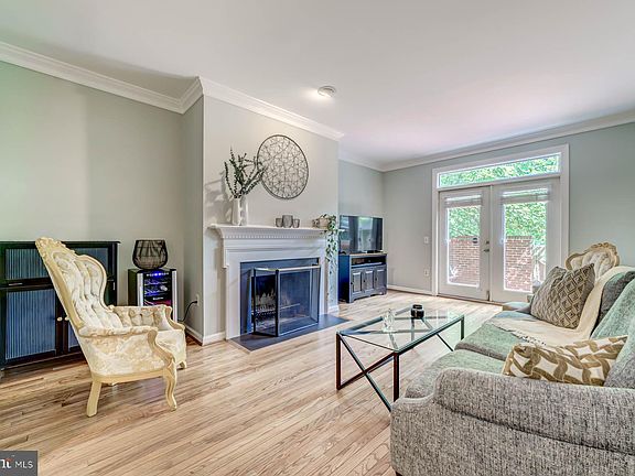 4th image of 1110 W Abingdon Dr