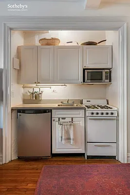 Rented by Sotheby's International Realty | media 9