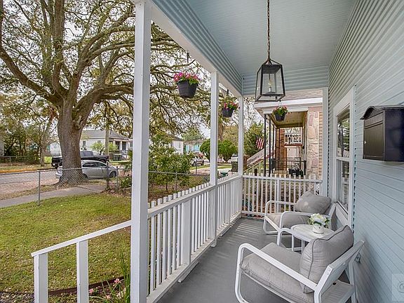 3rd image of 3612 Avenue N 1/2