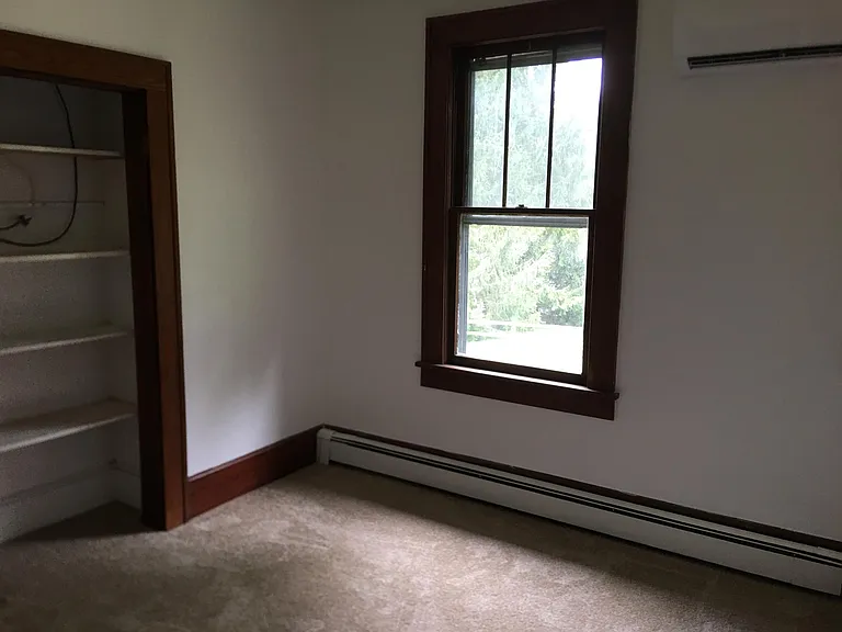 815 Patrick Henry Dr — Photo 7