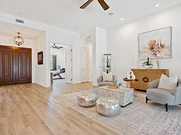 5th image of 7 Hillcrest Dr