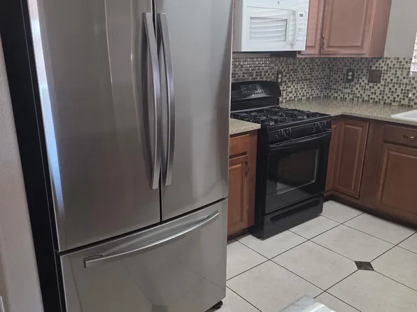 6005 Stone Hollow Ave, Las Vegas, NV 89156