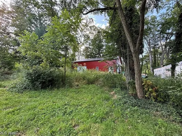 7795 State Route 303, Windham, OH 44288