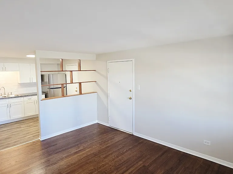 11011 S Lloyd Dr #15 — Photo 6