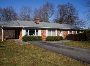 373 Dixie Airport Rd, Madison Heights, VA 24572