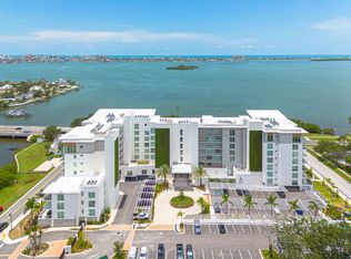 1020 Sunset Point Rd UNIT 213, Clearwater, FL 33755